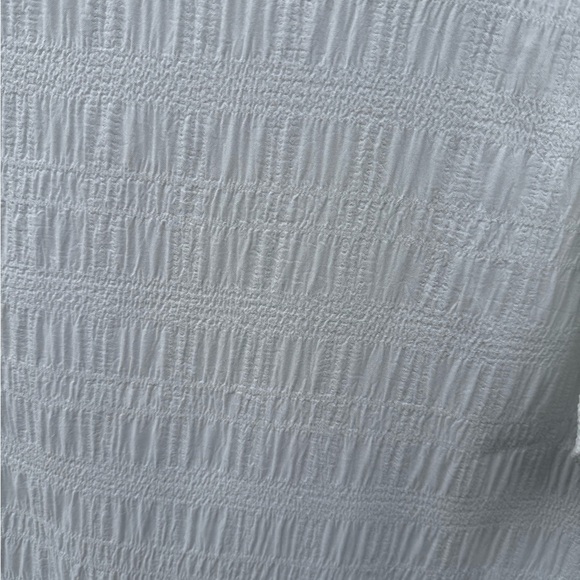White Textured Ruffle Blouse, Size Large - Picture 2 of 3